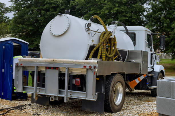 Best High-end porta potty rental  in Mapleton, ND