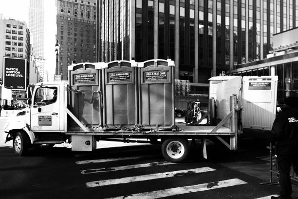 Best Portable restroom trailer rental  in Mapleton, ND